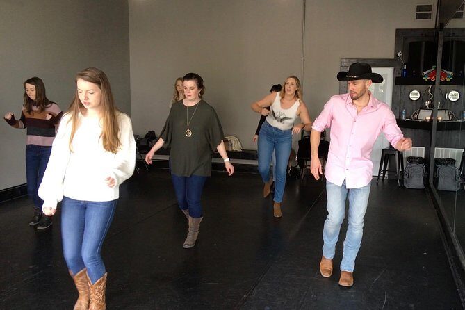 Learn to Line Dance Class with Instructor in Nashville - Authentic Nashville Atmosphere