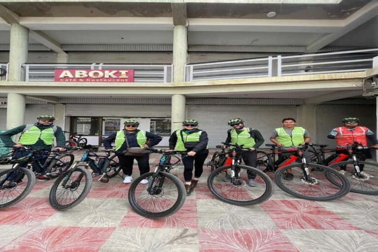 Leh: Electric Cycle Tour with Heritage Walk & Meal - Key Points