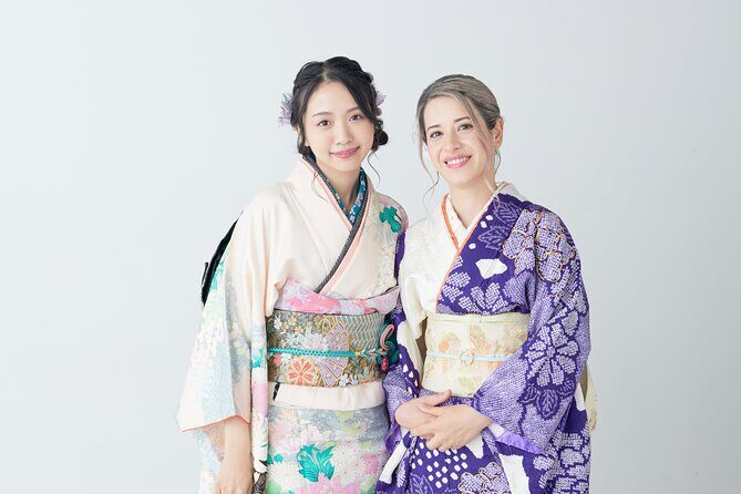 Let's make kimono !Kimono is a gift for you - An In-Depth Look at the Kimono Making Experience