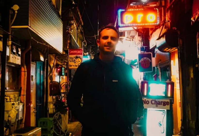 Licensed Guide Shinjuku Dramatic Tour - Practical Tips for Travelers