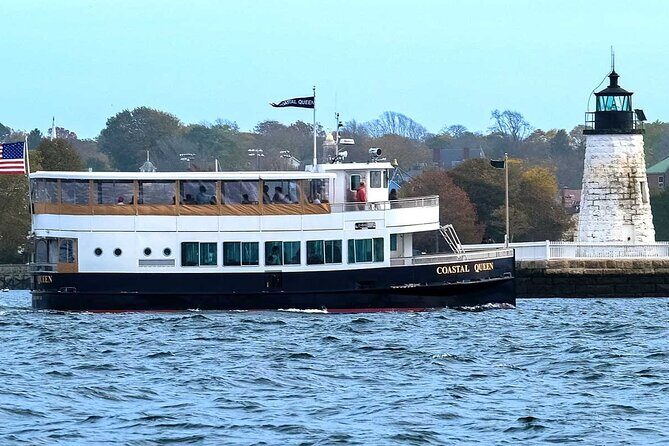 Lighthouse and Mimosa Cruise of Narragansett Bay from Newport - Who Will Love This Tour?