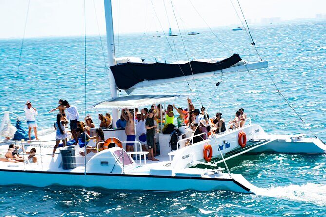 Live The Luxury Catamaran Isla Mujeres Tour in Cancun - In-Depth Review of the Live The Luxury Catamaran Isla Mujeres Tour