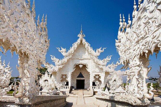 Long Neck Village, White & Blue Temple, Black House Day Tour From Chiang Mai - Practicalities and What to Expect