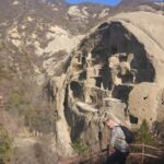 Longqingxia Gorge Cruise and Guyaju Cave Dwellings Private Day Tour - Who Should Take This Tour?