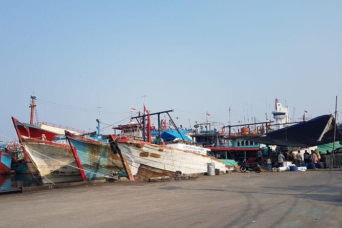 Look at Jakarta Local Experience Tour With Boating - Authentic Experiences & Local Insights