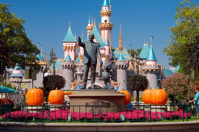 Los Angeles Airport LAX Transfer to Long Beach Hollywood Irvine - The Itinerary Breakdown: What to Expect