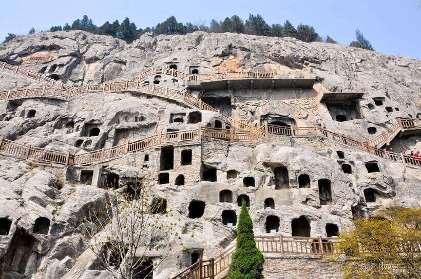 Louyang Day Tour from Xian: Longmen Grottoes, Shaolin Temple - Discovering Shaolin Temple and Its Martial Arts