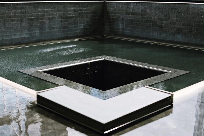 Lower Manhattan & Ground Zero Exclusive Guided Walking Tour - What Travelers Say