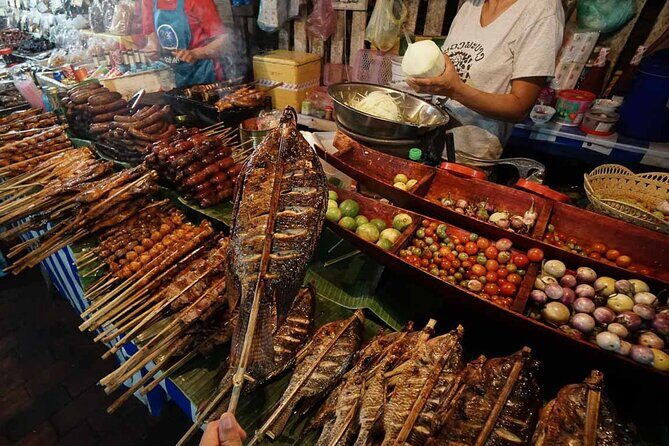 Luang Prabang: Street Food + Culture + Fun by Tuktuk/Walking/Bike - A Short Walk into Local Flavors: Lao Noodles and Rice Soup