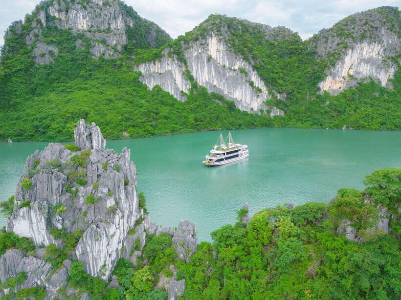 Luxurious Halong 1 day trip: pickup Hanoi, dropoff Ninh Binh - Who Would Love This Tour?