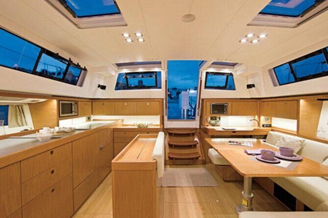 Luxury Diamond Head Sunset Sail - Frequently Asked Questions