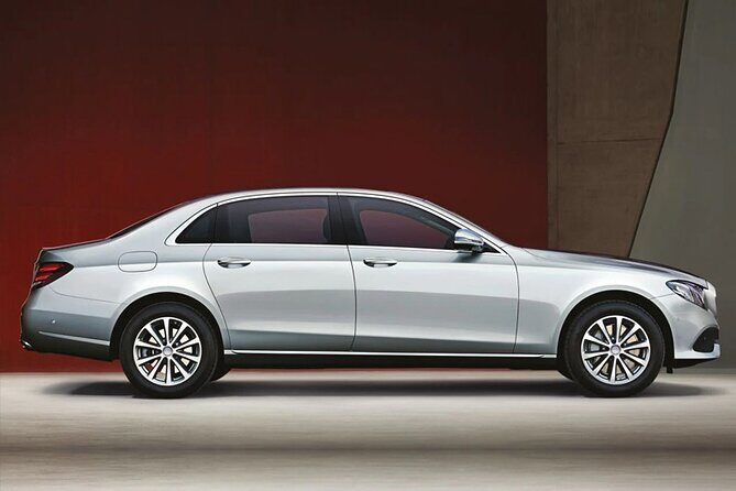 Luxury Taj Mahal Tour by Mercedes - BMW - Audi - Practical Details