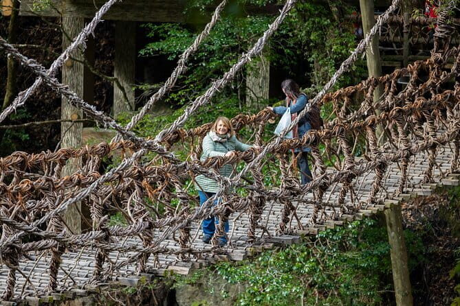Luxury tour to Iya Valley's Kazurabashi and Oboke gorge by boat - FAQ