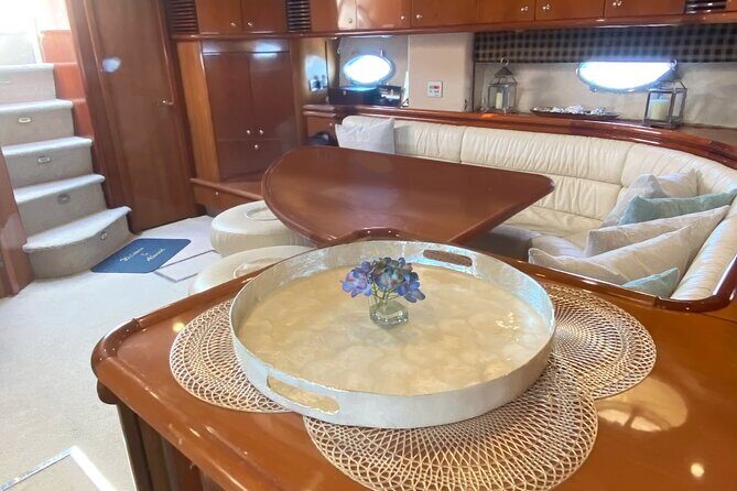 Luxury Yacht 65' Sunseeker 4 hours from Palm Beach - Who Will Love This Tour?