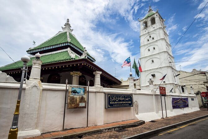 Malacca Historical and Heritage Tour with Professional Tour Guide - What Travelers Love About This Tour