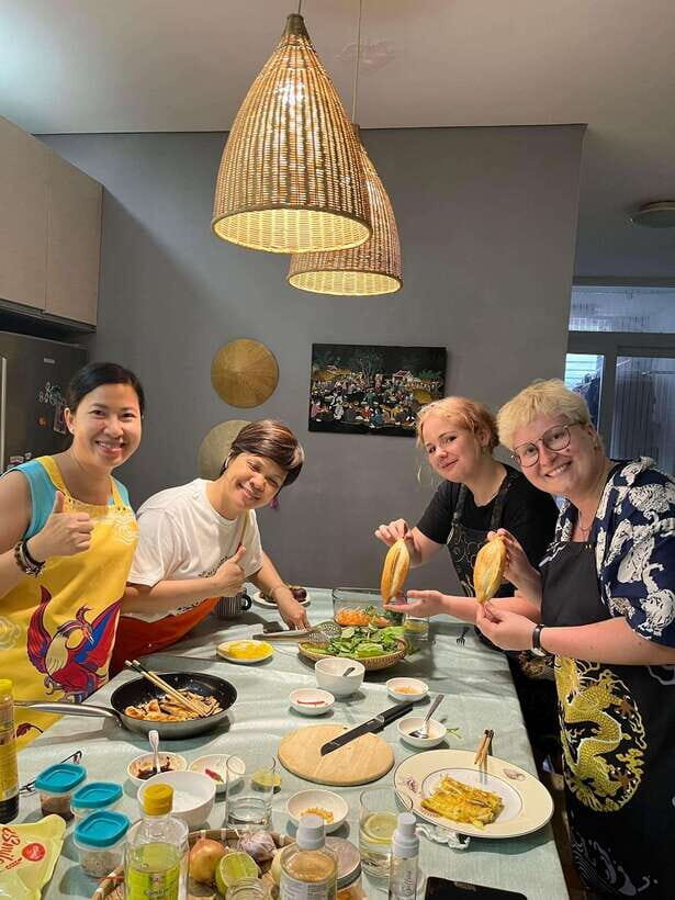 Mama Lan's Home Cooking Class with 30+ Years of Experience - A Deep Dive into the Cooking Experience