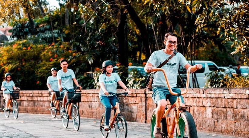 Manila: Guided Sunset Bamboo Bike Tour in Intramuros - The Itinerary: Detailed and Engaging