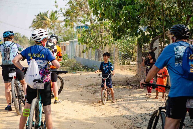 Mekong Delta 4 Days Cycling Trip-Off the Beaten Track - A Deep Dive Into the 4-Day Mekong Delta Cycling Tour