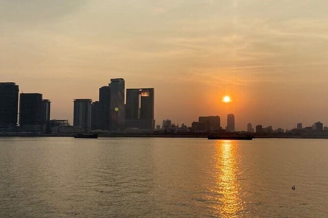 Mekong River in Phnom Penh sunset Cruise - A Closer Look at the Mekong Sunset Cruise Experience