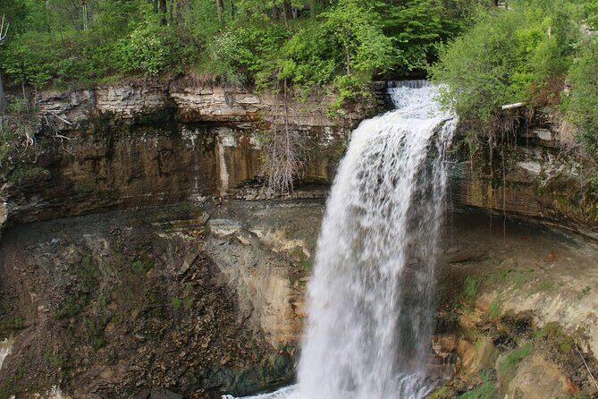 Minnehaha Falls: A Self-Guided Audio Tour of Minneapolis - An In-Depth Look at the Minnehaha Falls Audio Tour