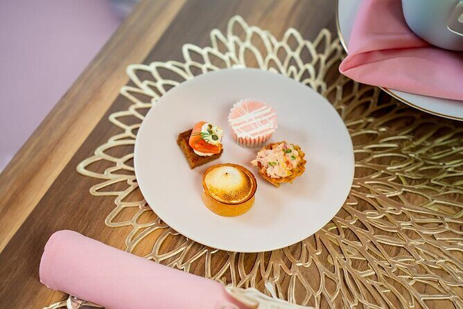 Mobile Tea Room Experience in New York - The Value of the Experience