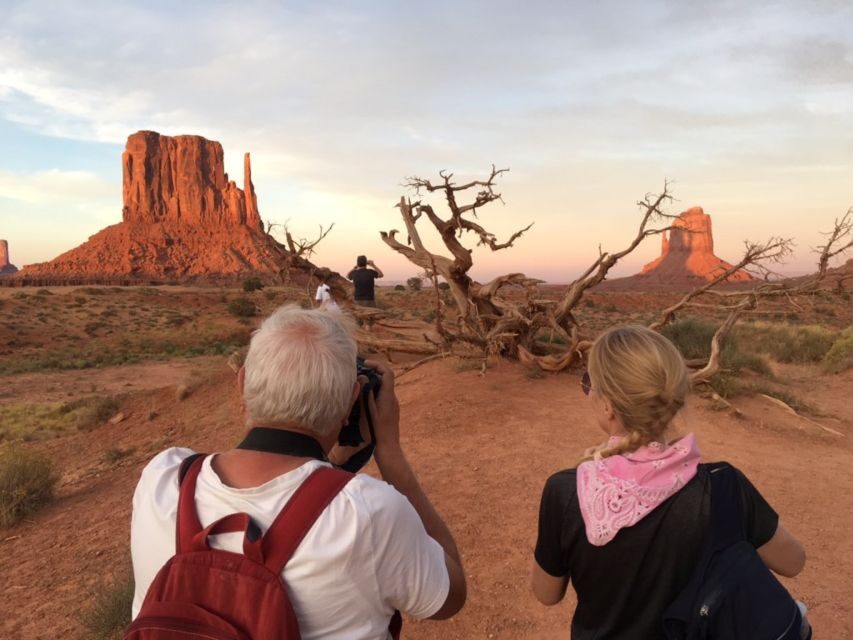 Monument Valley: Backcountry Jeep Tour with Navajo Guide - Why This Tour Works Well