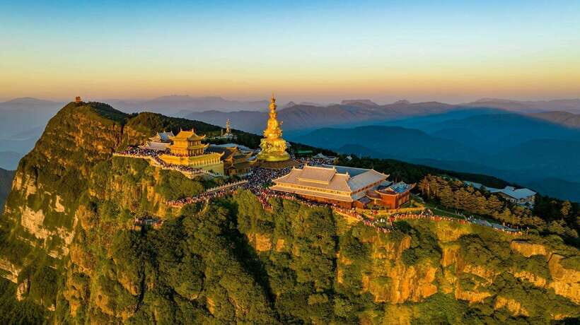Mount Emei: Experience Natural Beauty and Buddhist Culture - Transportation and Logistics