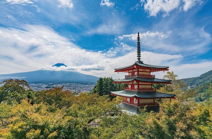 Mount Fuji Customized Tour with English Speaking Guide - Detailed Stop-by-Stop Breakdown