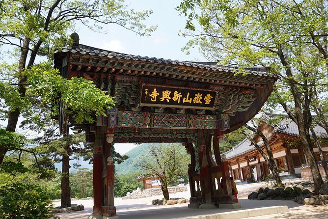 Mount Seorak and Nami Island One Day Tour from Seoul - Transportation and Guides: Making It Easy