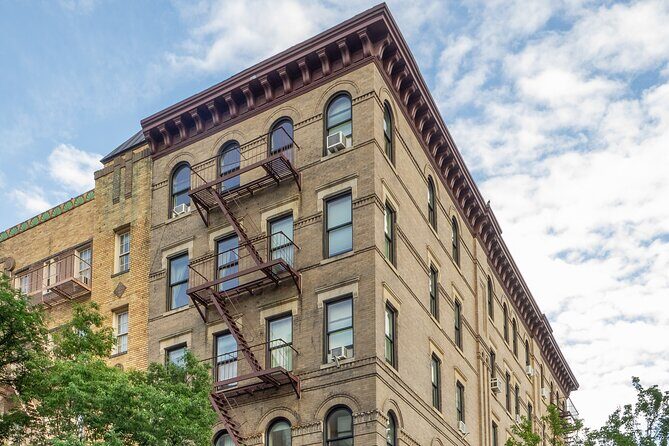 Movie Locations Tour: NYCs Most Famous Film Spots - Who Should Consider This Tour?