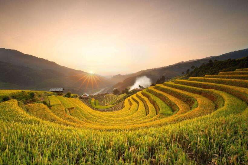 Mu Cang Chai: Motorbike Adventure with Waterfalls & Villages - The Itinerary: A Step-by-Step Breakdown