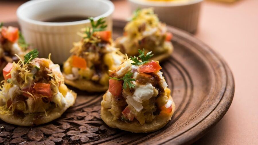 Mumbai: Heritage Highlights Walking Tour with Food Tasting - Authentic Cultural Encounters and Practical Details