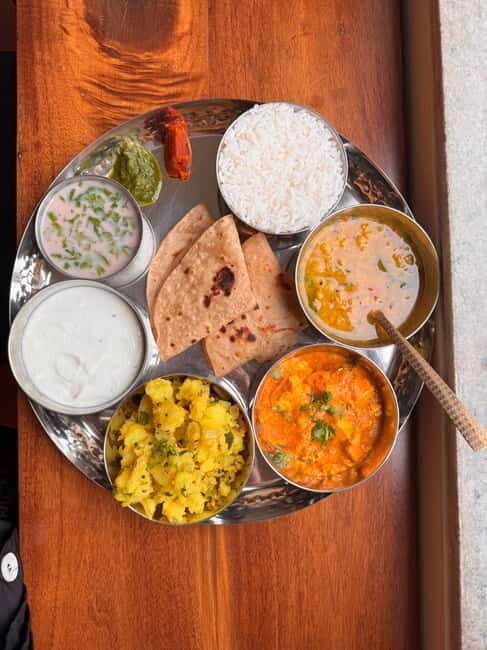 Mumbai: Indian Cooking Class & Cultural Delights - The Itinerary: How the Day Unfolds