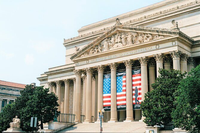 museum visit Us capitol City Tour Cruise cherry blossom 10 hours - What Makes This Tour Stand Out?