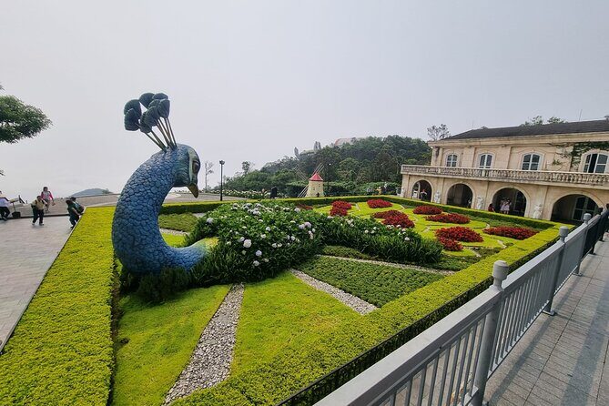 Must see Ba Na Hills and Golden Bridge: Transfer by Private Car - FAQs