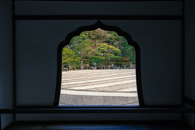 Nanzenji, Eikando, and Ginkakuji Autumn Private Tour in Kyoto - Practical Details and What You Can Expect