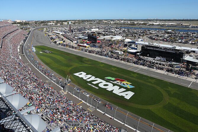 NASCAR Daytona 500 at Daytona International Speedway with Transportation - Who Should Consider This Tour?