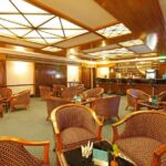 Nepal in Luxury: Kathmandu, Chitwan & Pokhara Escape  8 Days - Who’s This Tour Best For?