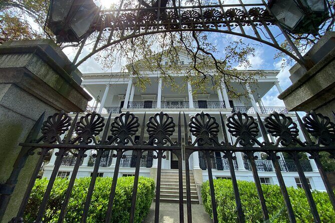New Orleans Garden District Tour - A Closer Look at the Garden District Tour