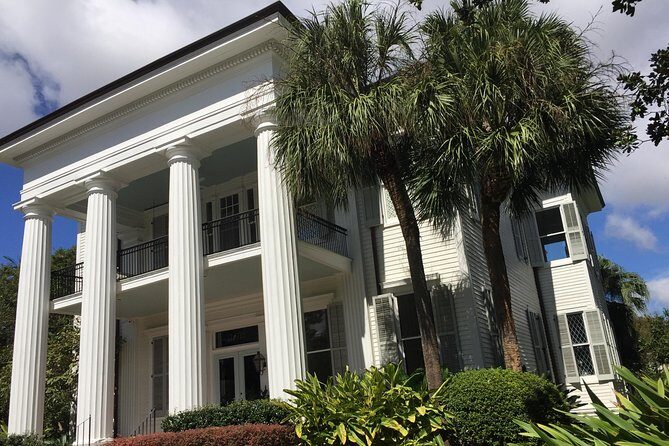 New Orleans Small-Group Garden District Walking Tour - The Value of a Guided Tour in the Garden District