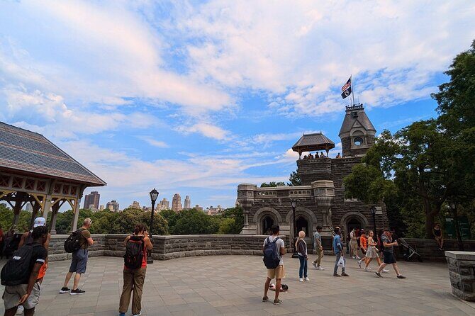 New York Central Park Scavenger Hunt Walking Tour and Game - Authentic Experiences With a Modern Twist