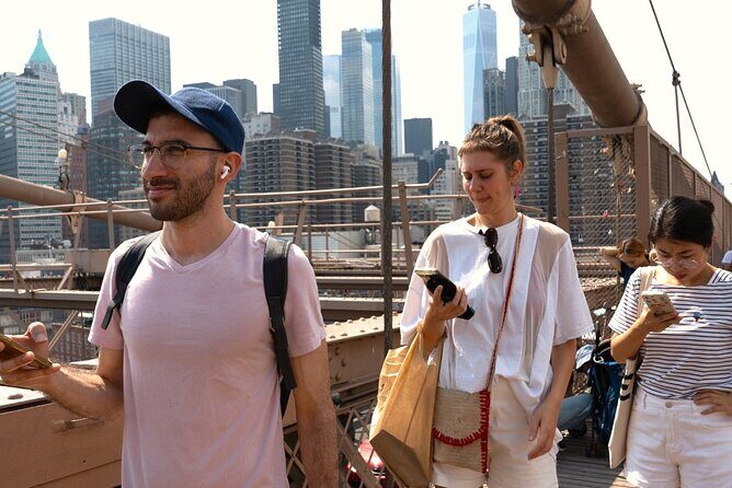 New York City Brooklyn Bridge Self Guided Game and Tour - Exploring the Tour Itinerary in Detail