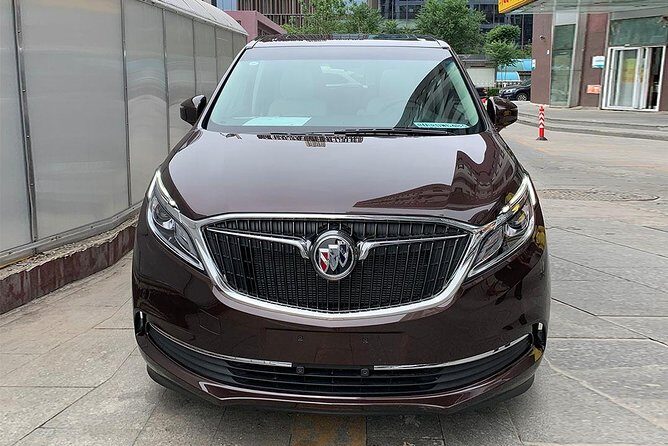 New York JFK Inter Airport Chauffeur Service JFK Airport Pick up. - Who Should Consider This Service?