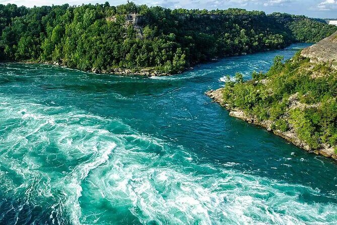 Niagara Falls Day and Evening Tour from Toronto With Niagara SkyWheel - Who Should Consider This Tour?