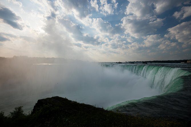 Niagara Falls with Outlet Shopping, 2-Day Tour from NYC