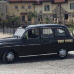 Niagara-on-the-Lake Wine Tour with Lunch -Private Tour in Classic English Cab - The Transport: Vintage Charm Meets Practicality