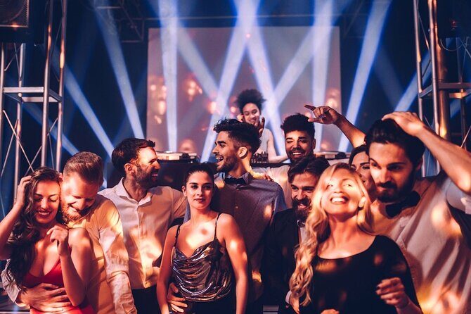 Night Vancouver (Music,Bars,Clubs & Casino) - Who Is This Tour Best For?