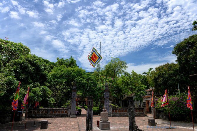 Ninh Binh Daily Tour: Hoa Lu -Mua Cave -Tam Coc- Bike-Swimming with Sunset Party - An In-Depth Look at the Ninh Binh Daily Tour