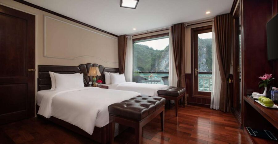 Ninh Binh Overnight Halong Bay Luxury 5 stars Cruise - The 1-Day Option: A Taste of the Bay