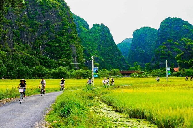 Ninh Binh Trip From Hanoi: Hoa Lu-Mua Cave-Boat-Cycling-Lunch - Who Is This Tour Best For?